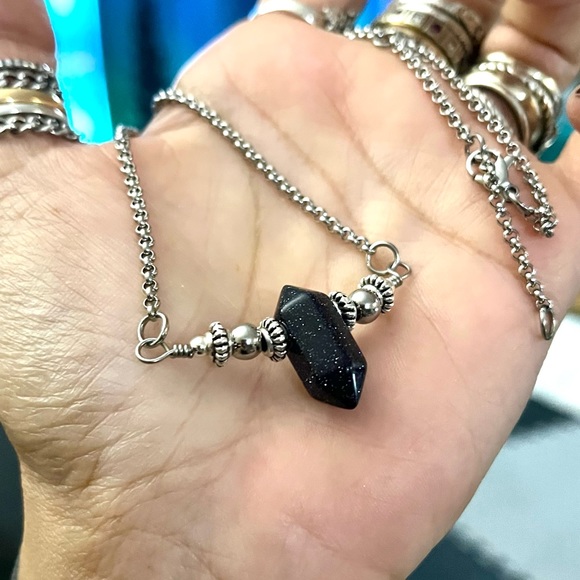 🔴Handmade Double terminated blue midnight goldstone gem adjustable choker - Picture 3 of 9